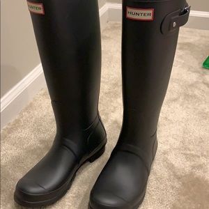 Tall matte black hunter boots